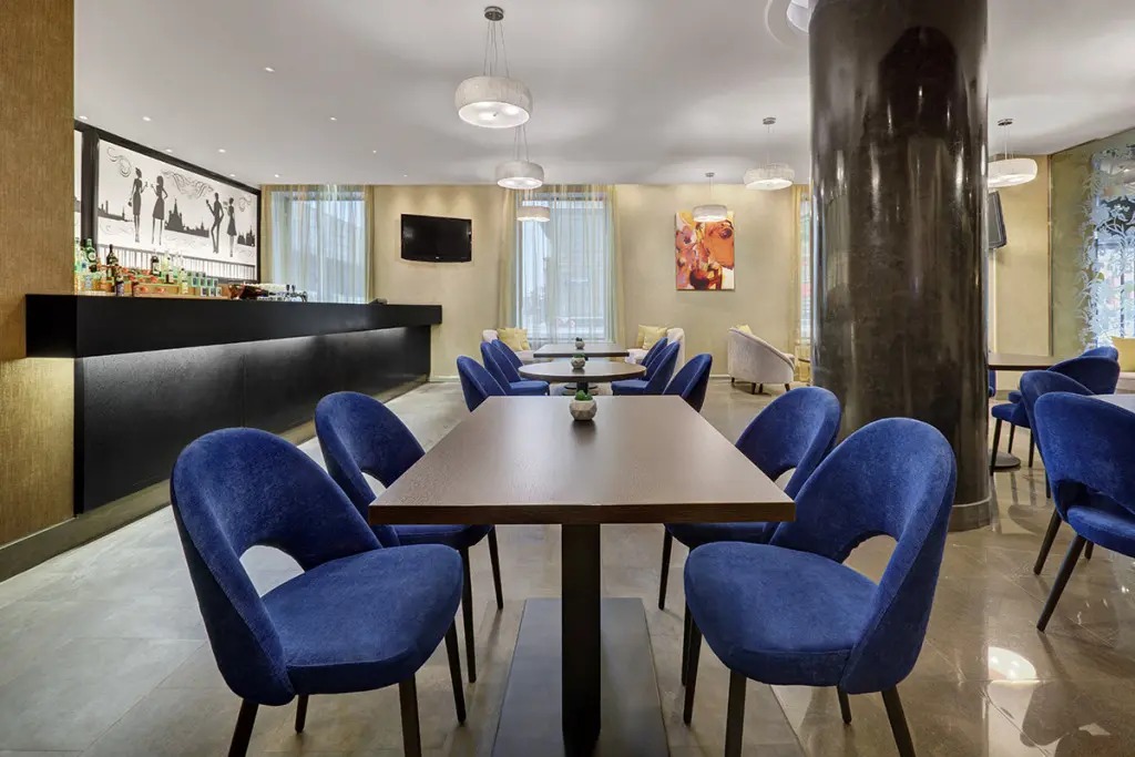 هتل هالیدی این مسکو سوشفسکی